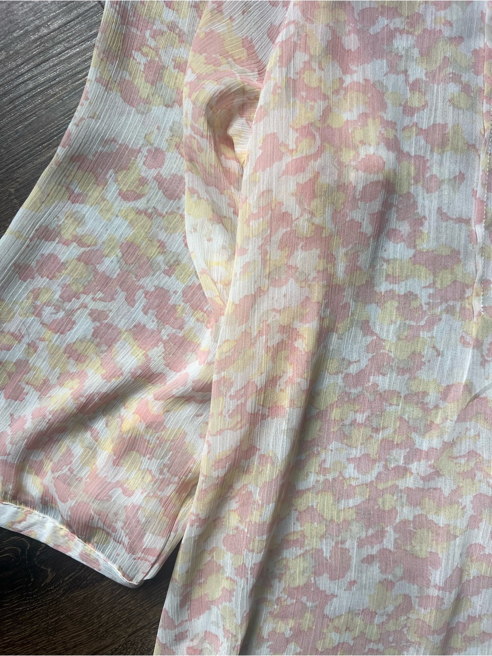 Rose & Olive Pink and Cream Pintuck V-Neck Tunic size 1X - Picture 5 of 6